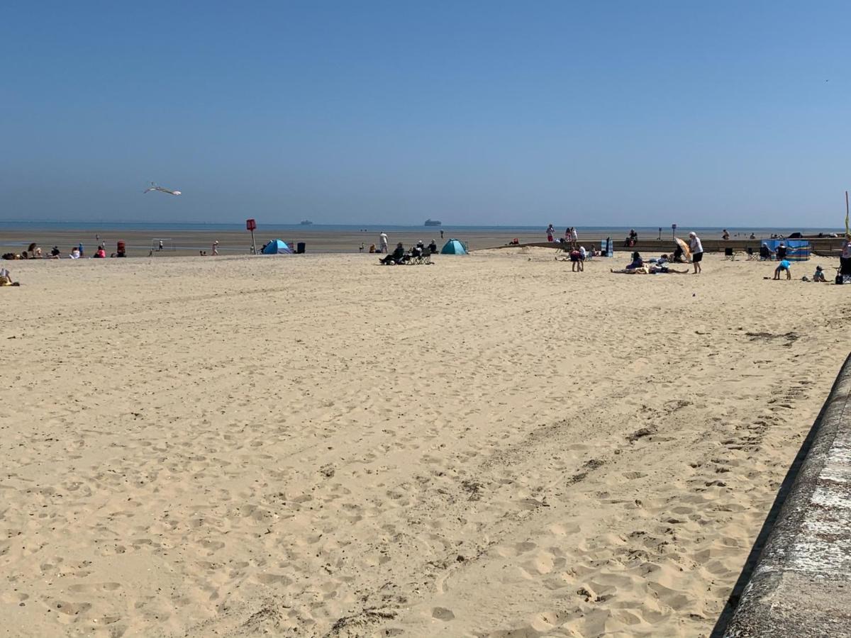 Ryde Beach Garden Apartment Buitenkant foto